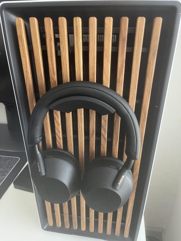 Sony XM5 Headphone Mount for Fractal North