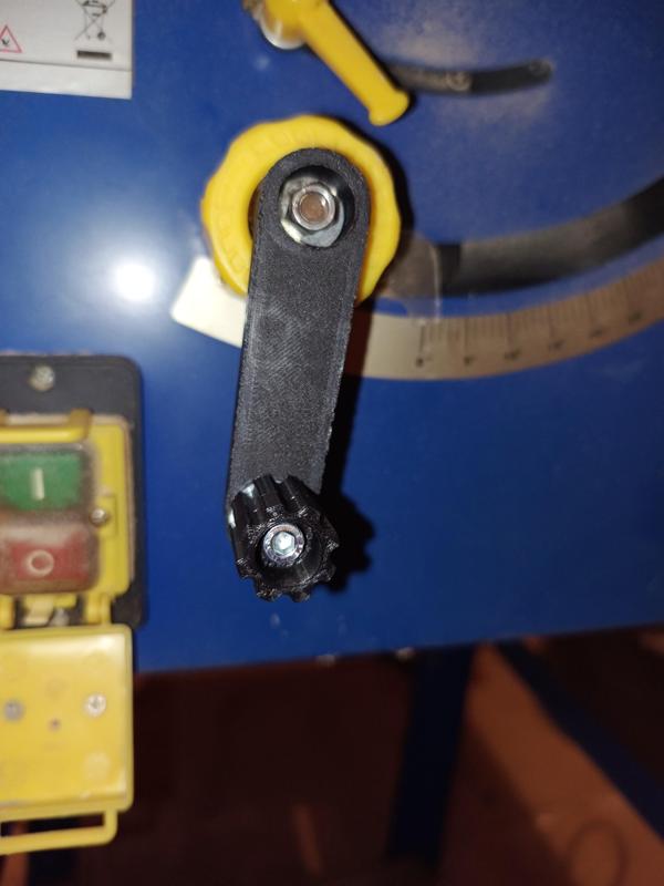 Madlo stolní pila CMI C-TKS 1500-75ECO