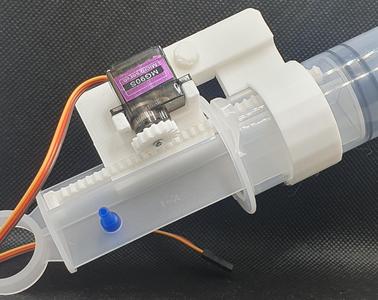 Automatic syringe plunger for MG90S servo
