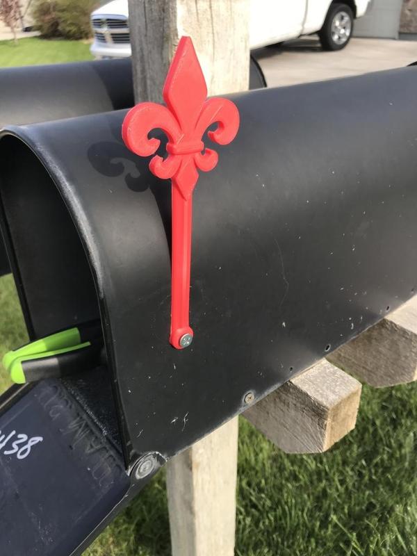 Fluer de lys Mailbox Flag