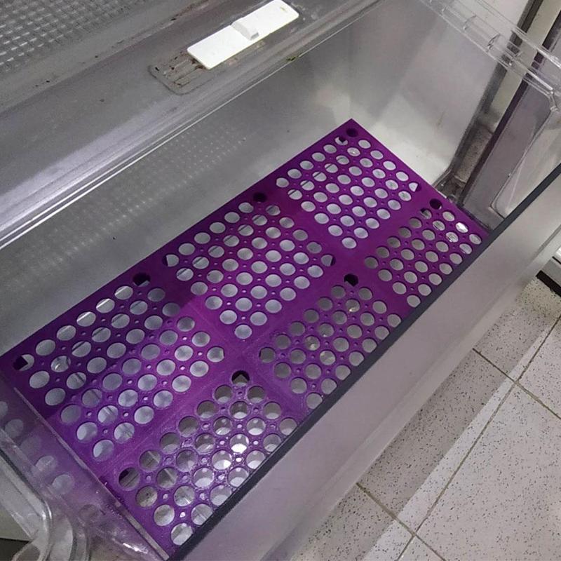 Vegetable drainer for the fridge