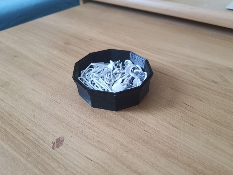 Holder Paperclip and Foldback clip