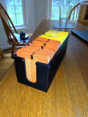 Tea Caddy, holds ~30 teabags