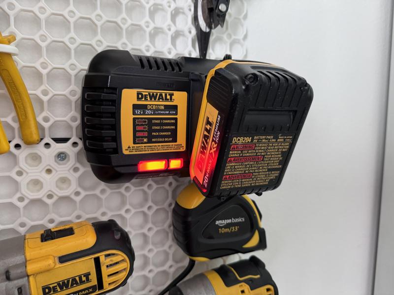 Dewalt DCB1108 Multiboard Mount