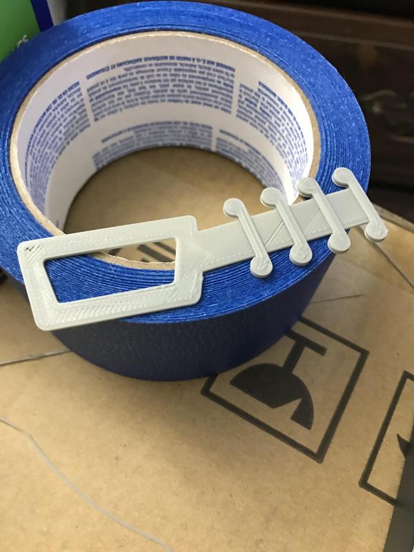 Extension link for surgical mask strap