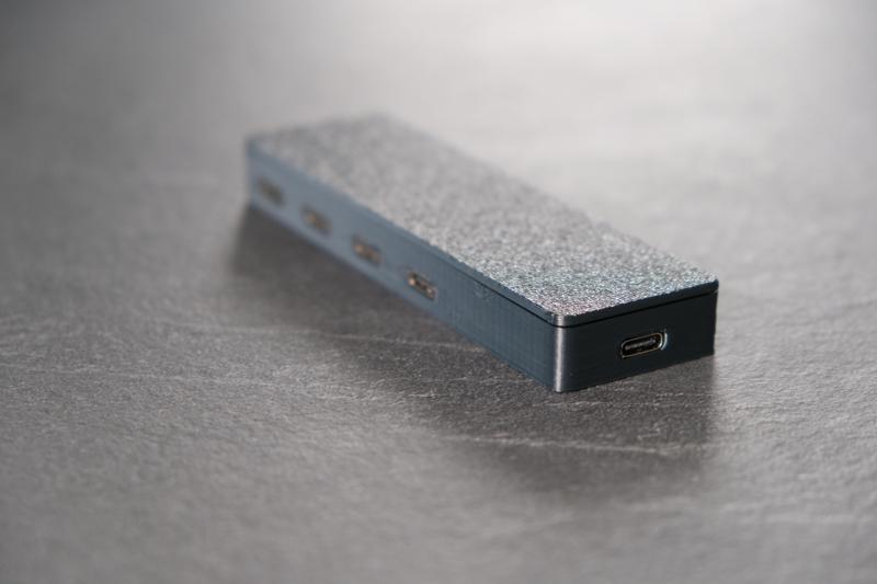 USB Type C Power Distributor without Interruption