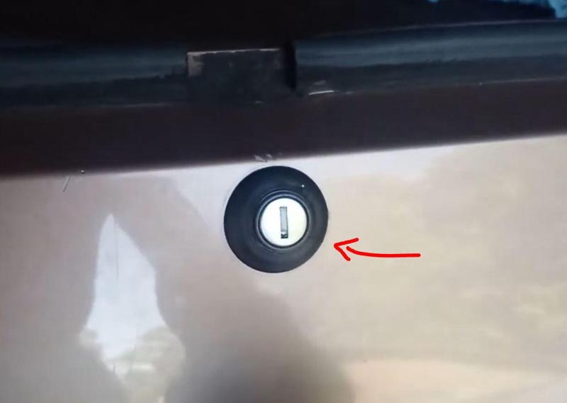 Porsche 944 Boot Trunk Lock Grommet Seal