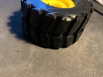 Rear tire