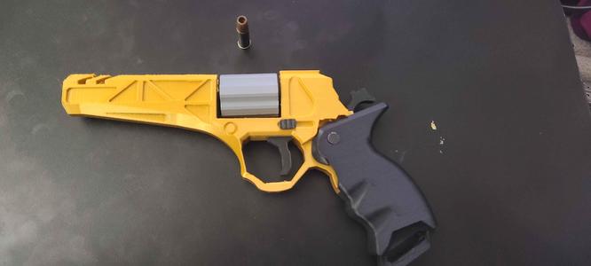 Combat Revolver prop