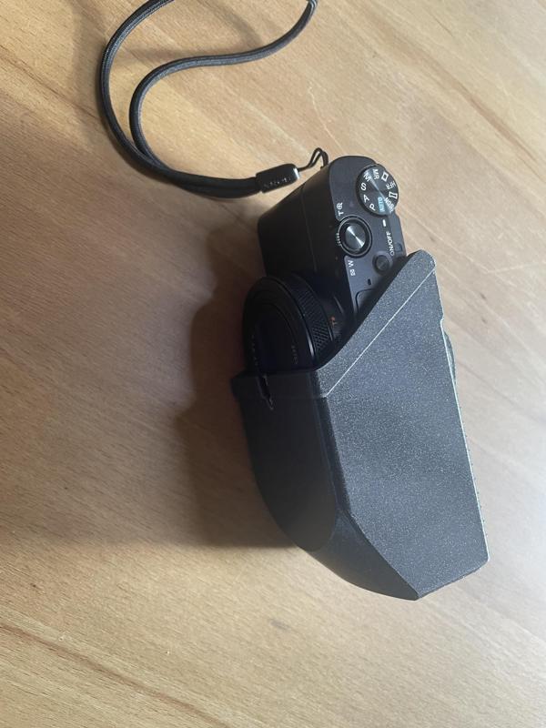 Holster for Sony RX100 M7 with belt clip