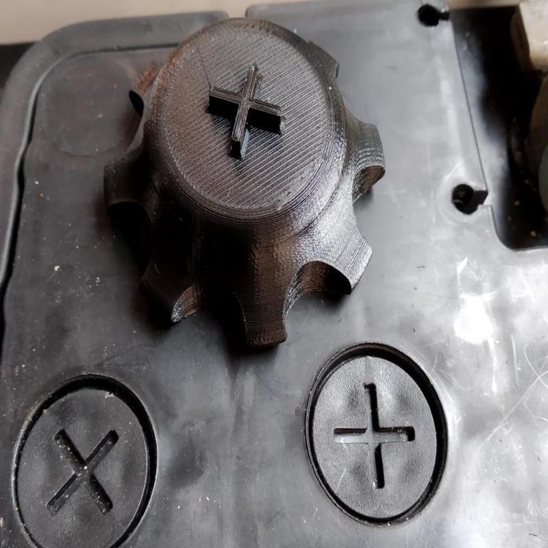 Tool for opening car wet batteries