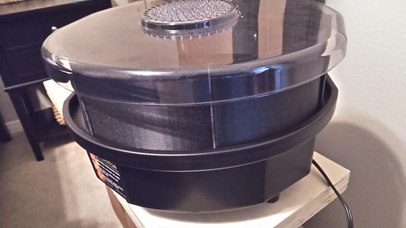 Filament dehydrator wall