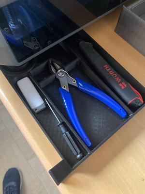 Creality K1 max Schwenkbare Ablage (sauber abgerundet)