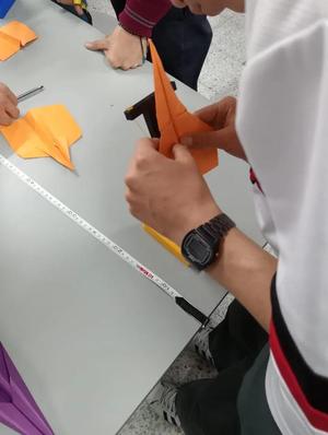 Lanzadera de aviones con grados   