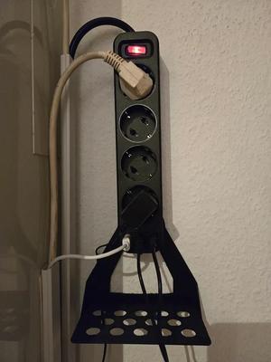 Small Shelf for wall mountung   