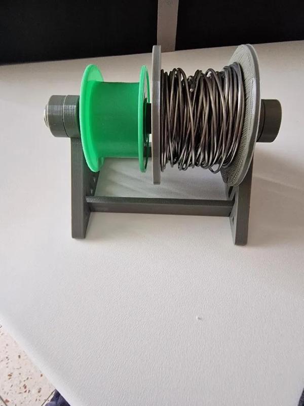 Supporto per filo di saldatura   