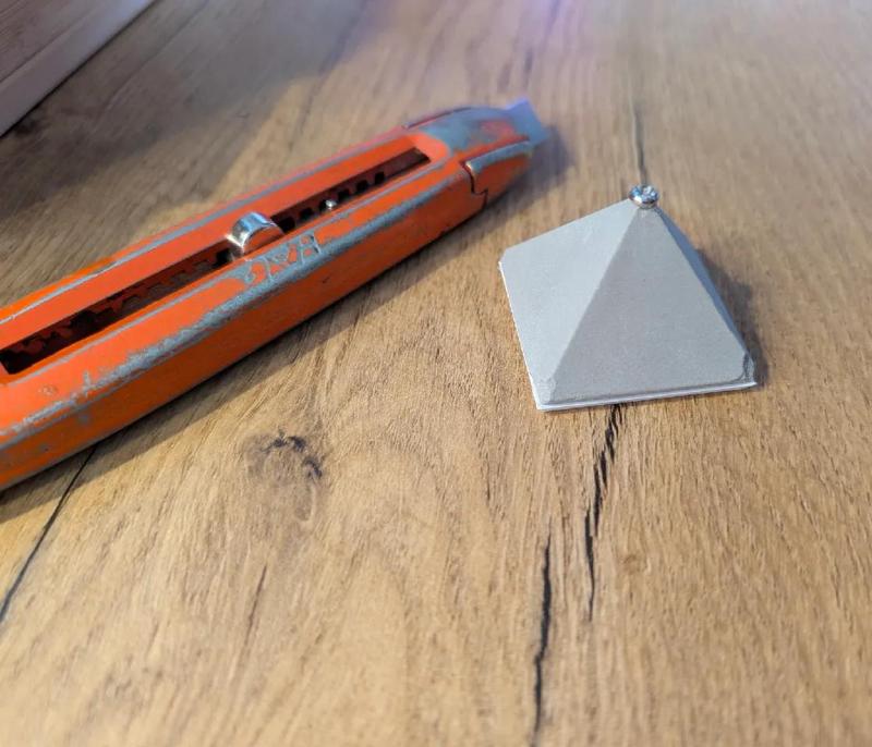 Cheap pyramid laser bed or weight   