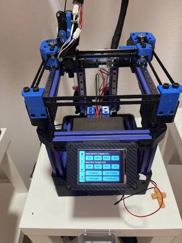 Magnetic CYD Klipper mount   