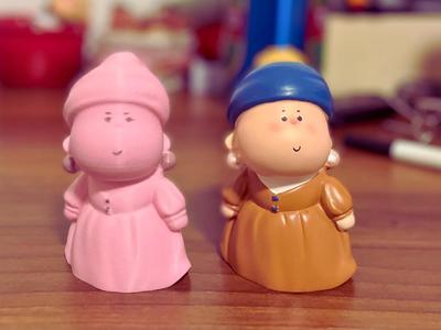 Popular blind box style, Girl with a Pearl Earring, a half-moon artist