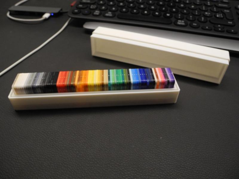 Filament swatch holder (ONLY 79G)