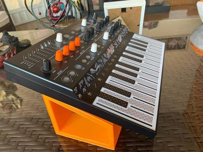 Parametric Arturia Microfreak Synth Stand