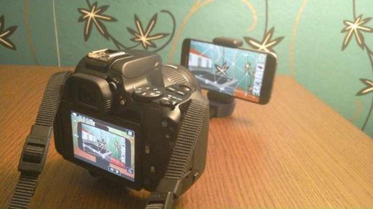 Phone holder for DSLR Camera