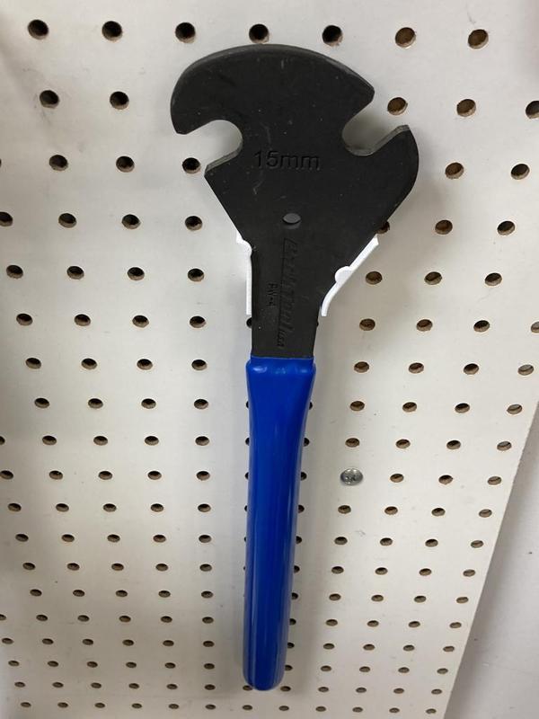 Pegboard holder for Park Tools PW-4 pedal wrench