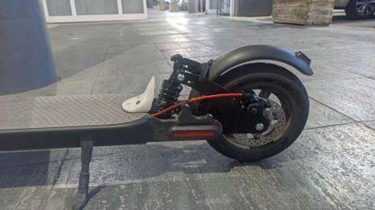 Aleta guardabarros suspensión trasera m365 xiaomi