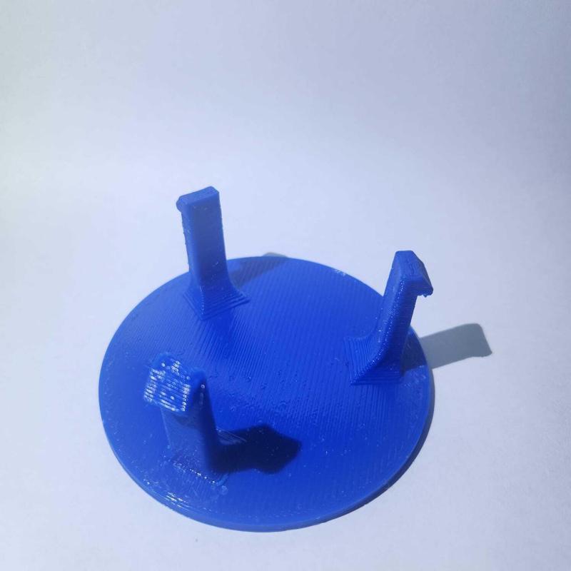Lid for recycling Hellbot filament rolls (new lockable plastics)
