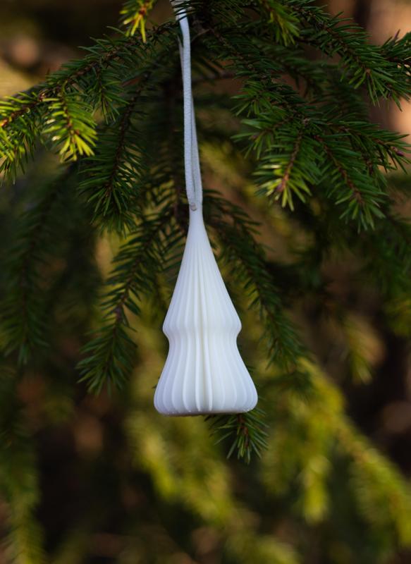 Elegant Christmas Tree Ornament