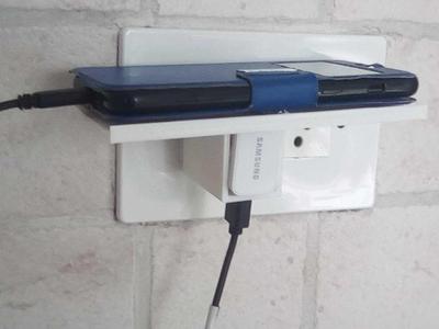 Mobile Plug Holder Samsung A8