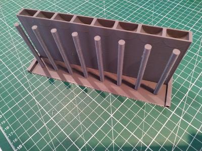 stand for thread spool/roll   /  Halter für Garnrolle/Garnspule