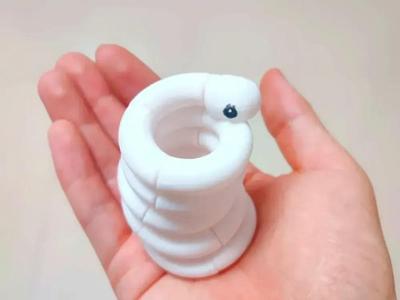 Twisty Snake! Realistic from afar, adorable up close, and boasts a fantastic feel thanks to its print-in-place design!  The Year of the Snake gift box has been updated!