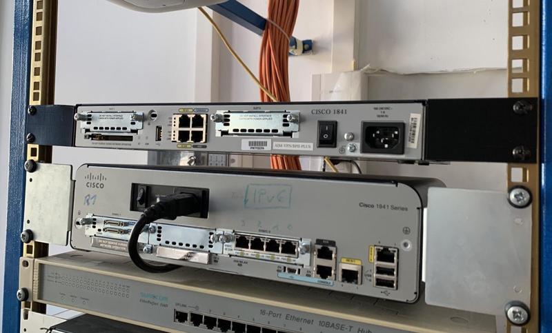 Cisco 1841 Rackmount