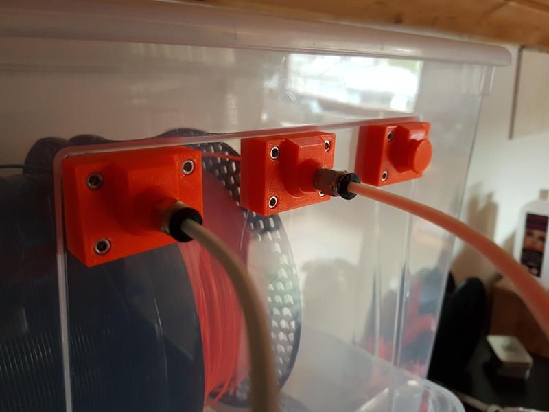 Quick PTFE Filament Tube change system for dryboxes