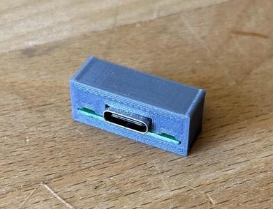 Pololu USB-C breakout board holder