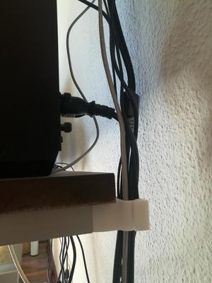 Cable organizer for aluminium extrusion