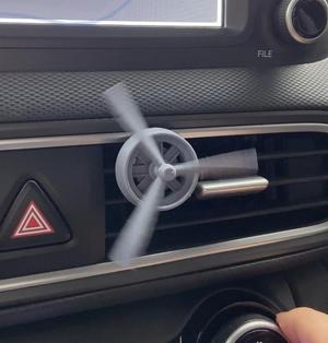 (Edited to be assembled easily) Dashboard propeller for car air vent 
