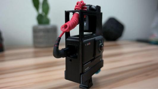 Insta360 Boosted Battery hot shoe mount for Rode wireless go