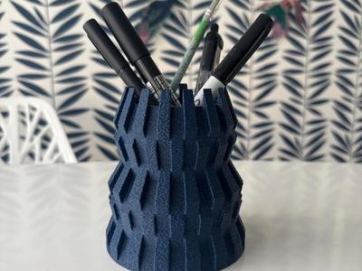 Strata- A Pen Holder