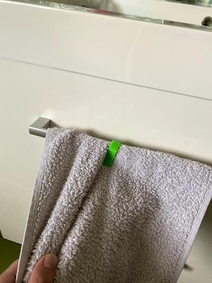 Towel clamp