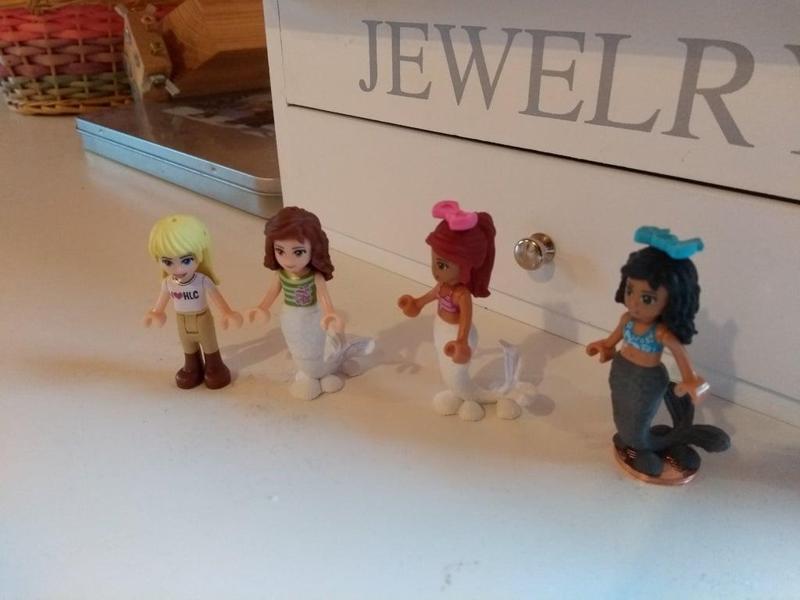 Lego Friends mermaid fish tail