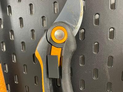 Fiskars P26 Pruner Skadis