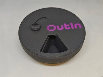 Outin cap pill container