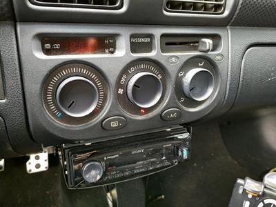 Toyota MR2 Spyder HVAC knob