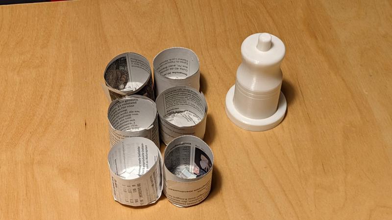 newspaper sowing buckets/outils pour godets de semis