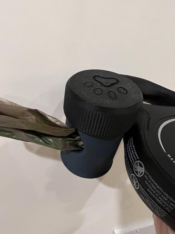 Flexi Leash Dog bag holder: Sized for smaller Flexi leashes