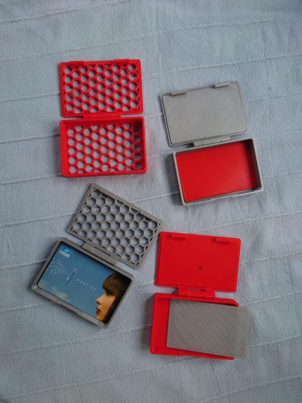 Wallet / Credit card container