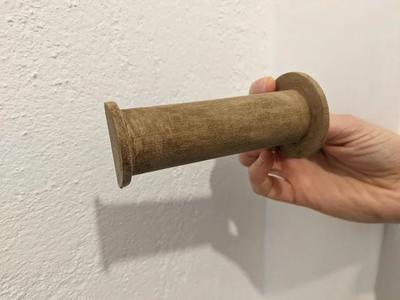 Toilet paper roll holder