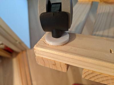 Caster wheel mount